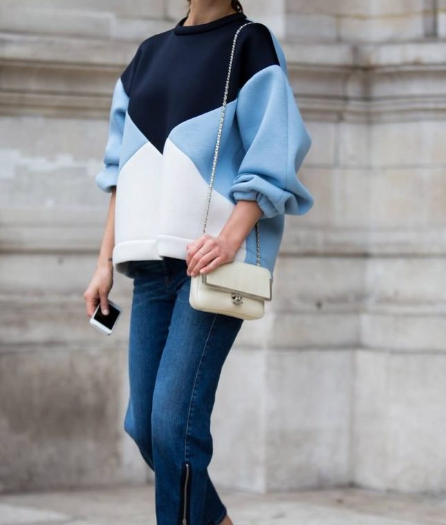 Sweat-shirt et jeans