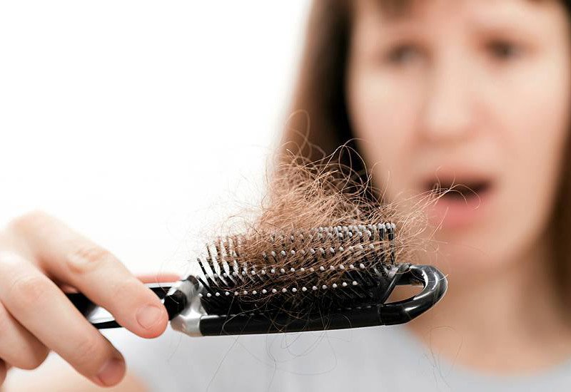 Un masque au miel aide à la perte de cheveux