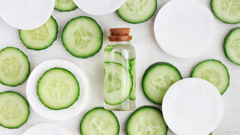 Cucumber face mask na may protina