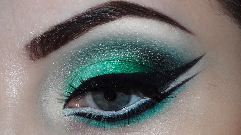 Maquillage pour les yeux verts