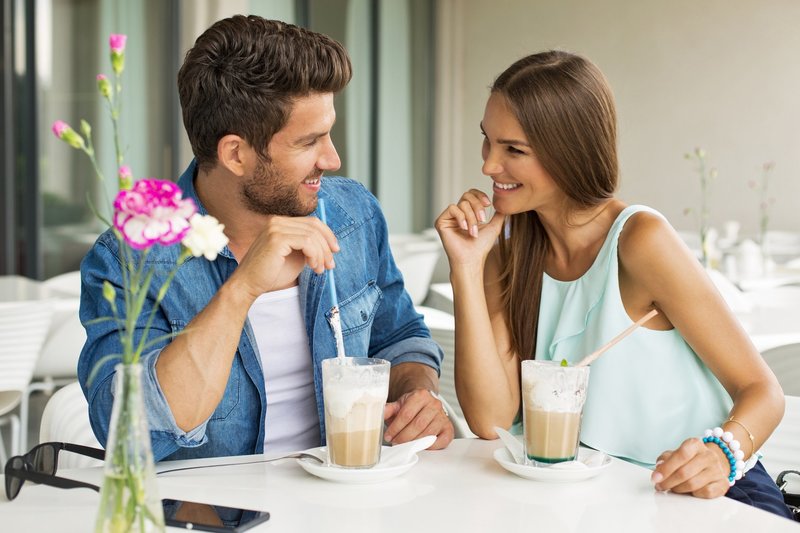 Réflexions de femmes sur le sexe lors d'un premier rendez-vous