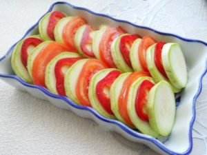 Casserole de courgettes à la tomate et au fromage