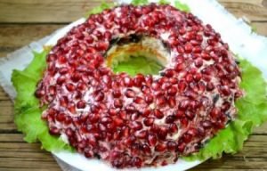 Salad Garnet Bracelet