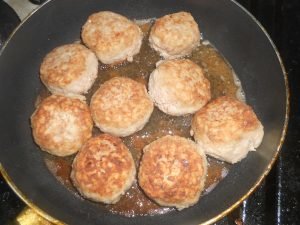 Minced meatballs na may bigas