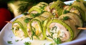 Roulés de courgettes à la poitrine de poulet