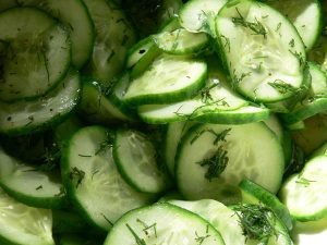 Cucumber Salad para sa Taglamig