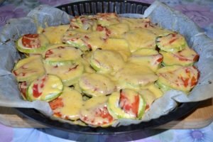 Courgettes aux tomates et au fromage