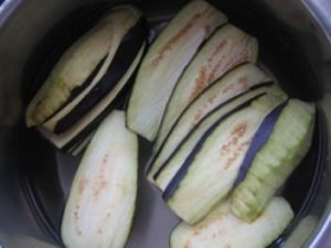 Aubergine au fromage et à l'ail