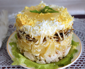 Salade à l'ananas et poitrine de poulet