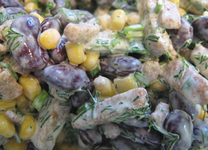 Salade de haricots et craquelins