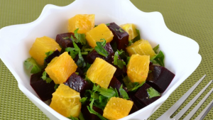 Salade de betteraves et d'oranges