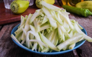 Courge d'hiver coréenne avec assaisonnement pour carottes