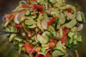 Salade de légumes au romarin