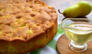 Gâteau au miel et à la poire