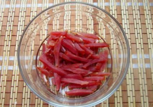 Salade de viande avec radis de melon d'eau et chou de Chine