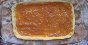 Grated jam pie