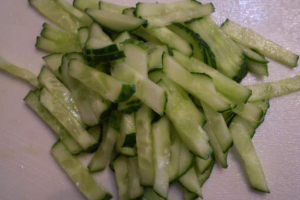 Seaweed, pusit at pipino salad