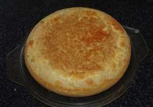 Multicooker repolyo pie