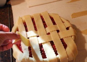 Shortcake Pie With Cherry