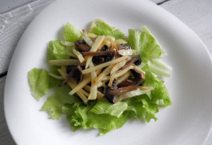 Salade de champignons et céleri-rave