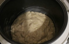 Multicooker repolyo pie