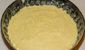 Tsvetaevsky pie na may curd dough