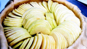 Tarte aux pommes glacée au sucre