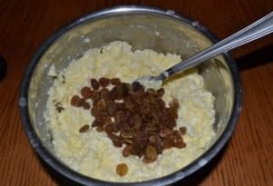 Oatmeal curd pie na may pagpuno ng mansanas