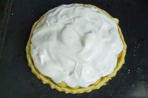 Shortbread Apple Pie kasama si Meringue