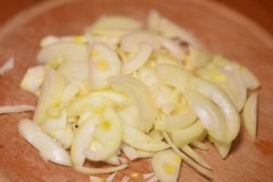 Mabilis na jellied pie na may karne at patatas