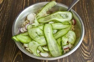 Salade de Carême avec riz brun et légumes