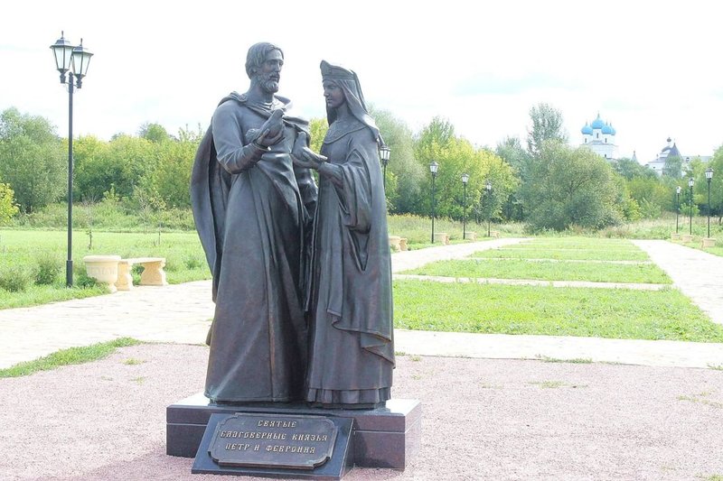 Peter et Fevronia de Murom en prière pour la prospérité dans le mariage