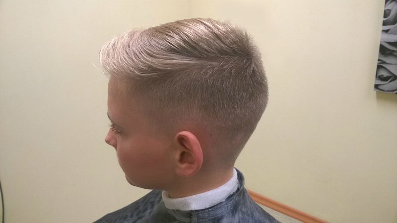 Coupe de cheveux pour un garçon de 7 à 10 ans