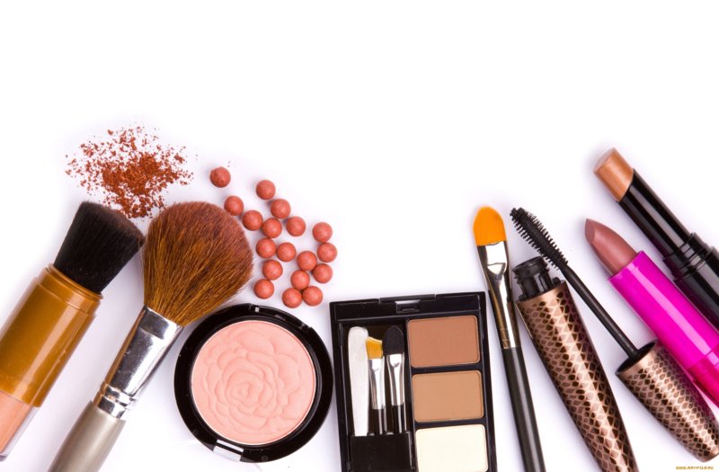 Produits cosmétiques pour le maquillage de l'âge