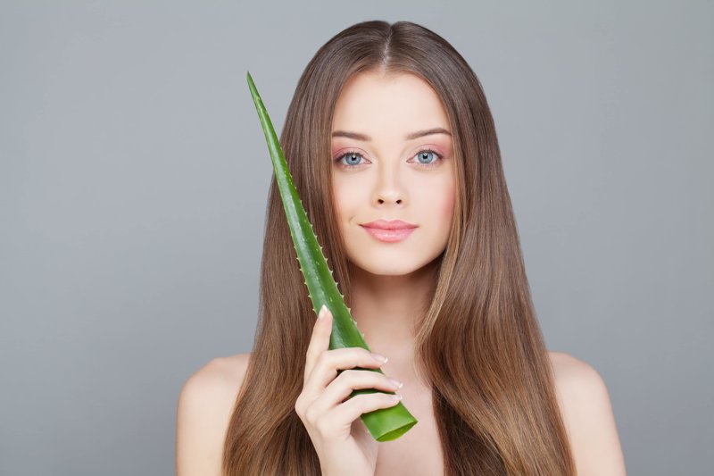 Mga Mask ng Buhok na Aloe