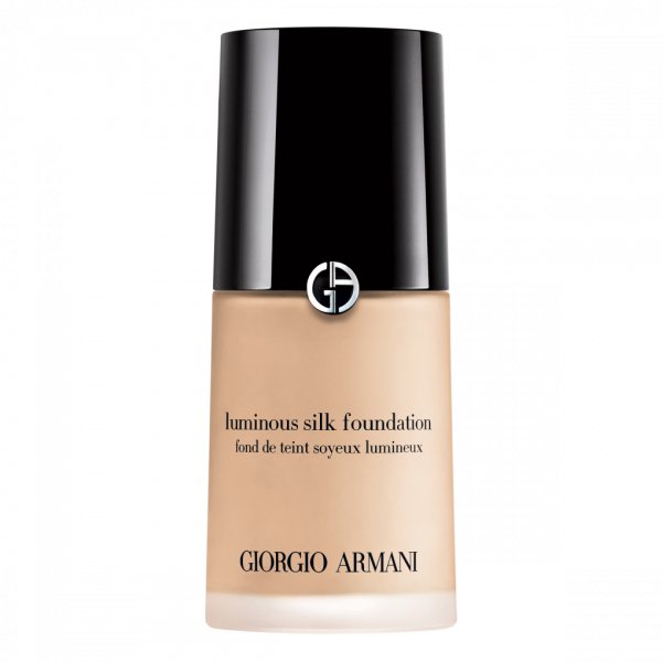 Fondation Giorgio Armani pour le maquillage nude