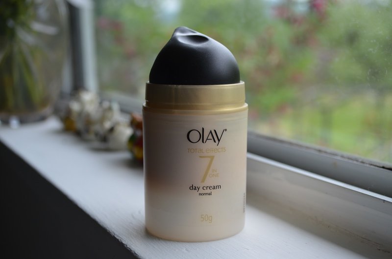 Olay Kabuuang Epekto ng 7in1 Day Cream