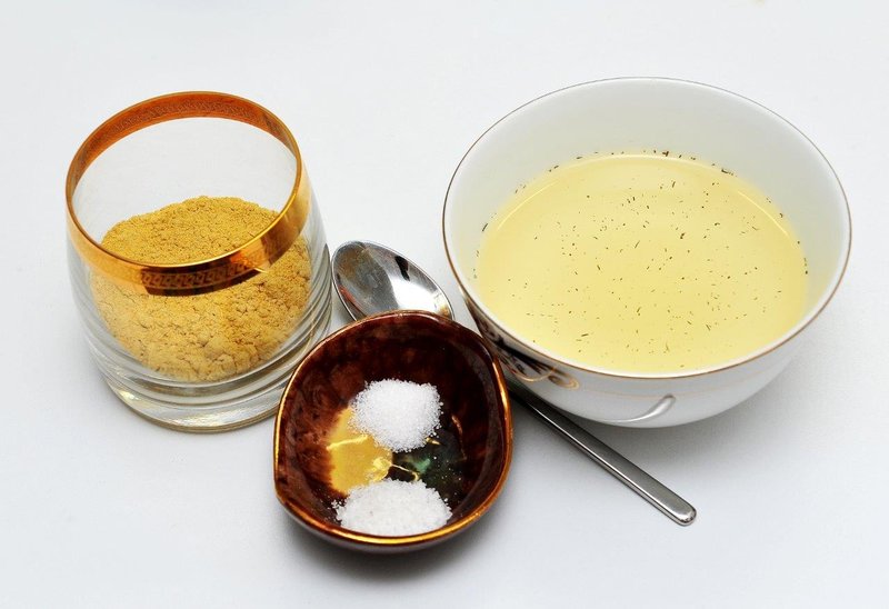 Mustard Dandruff Hair Mask