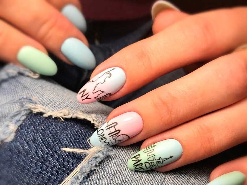 Motifs à la mode sur les ongles