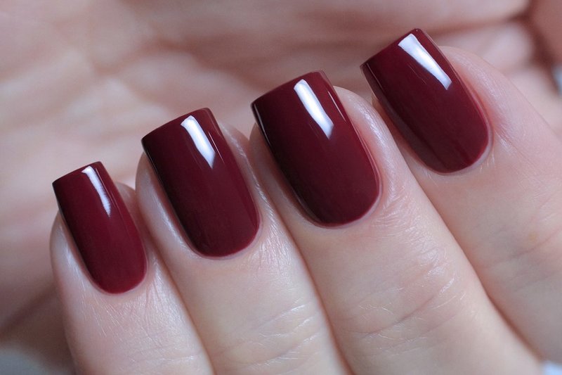 Shellac sa lilim ng Marsala