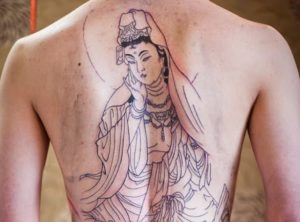 Tattoo ng amulet Buddhist