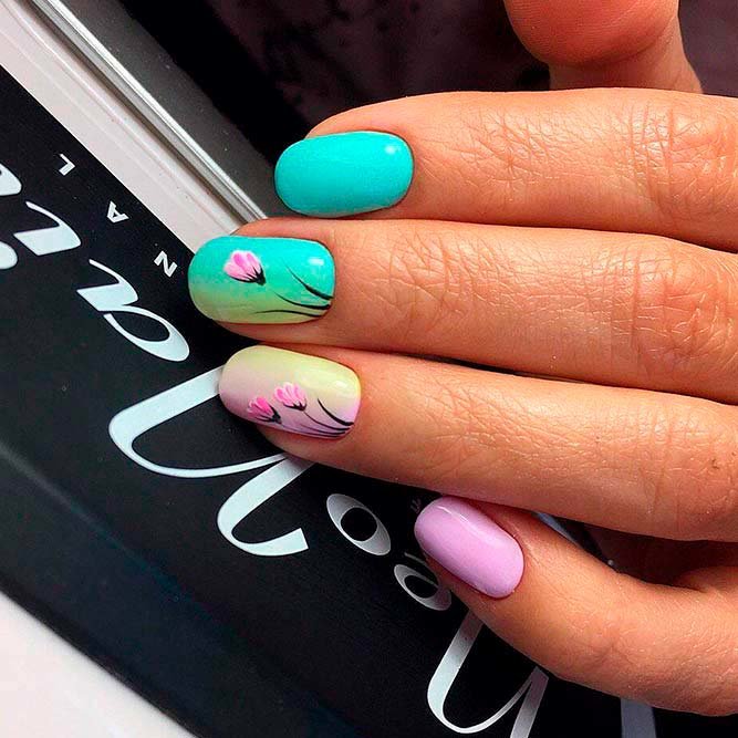 Spring floral manikyur na may shellac