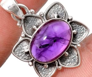 Amethyst para sa Scorpio