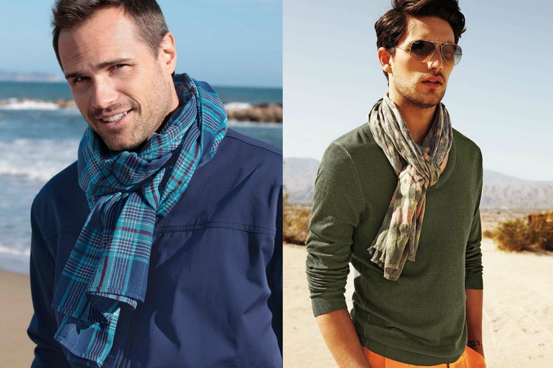 Foulard Homme pèlerine dans le style romantique