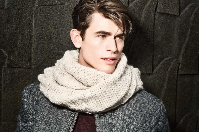 Dami ng mga modelo ng mga snood para sa mga kalalakihan