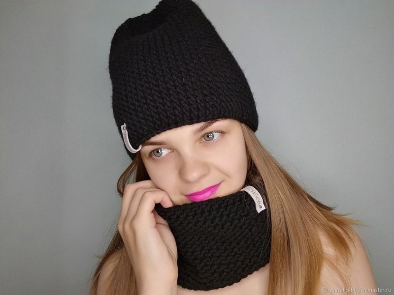 Bonnet noir et snood