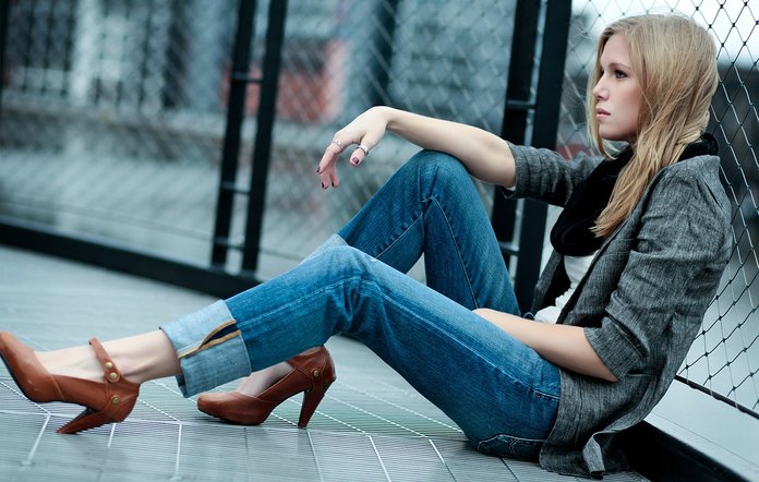 Jeans de la mode féminine: tendances et nouveautés 2024