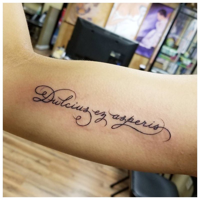 Tattoo ng inskripsyon