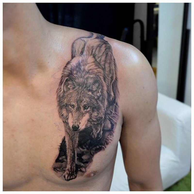 Gumagapang na Tattoo Wolf