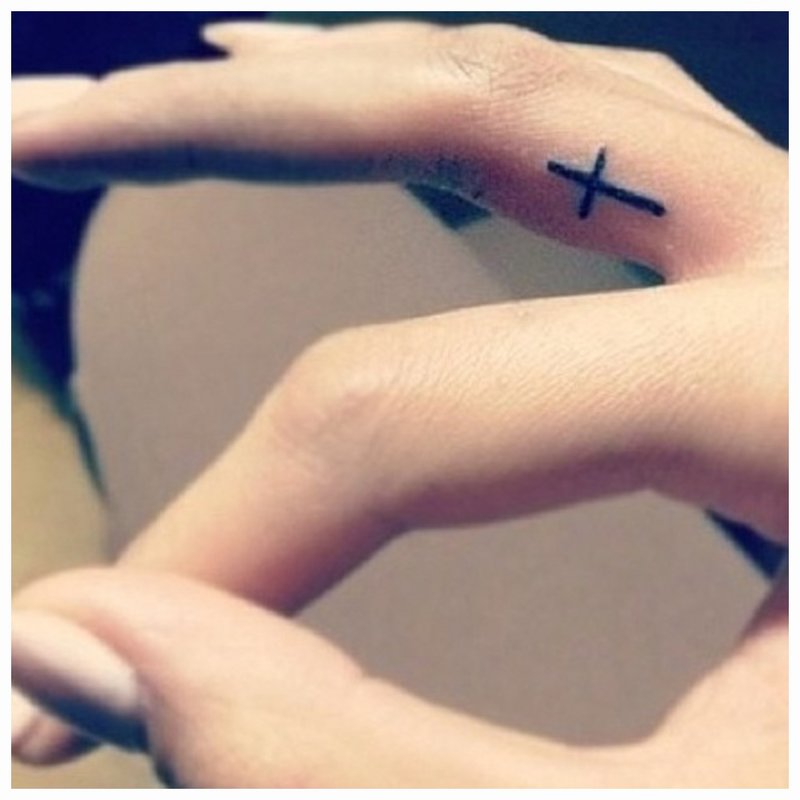 Tattoo sa cross